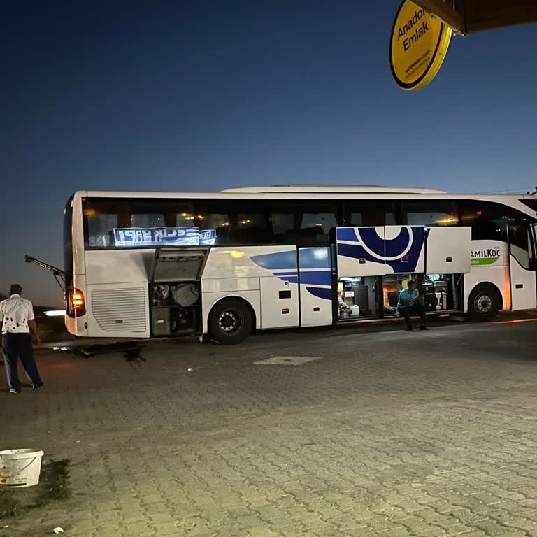 Otobüs Gecikmesi Ve Yol Kenarında Uzun Süre Bekletilme Mağduriyeti