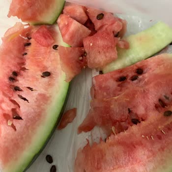 File Market'ten Aldığım Karpuz Tüketilemeyecek Kadar Kötüydü