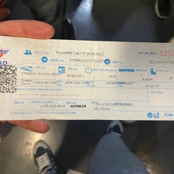 Kimlik Fotoğrafı Kabul Edilmedi, Biletimiz Yandı Ve Mağdur Edildik