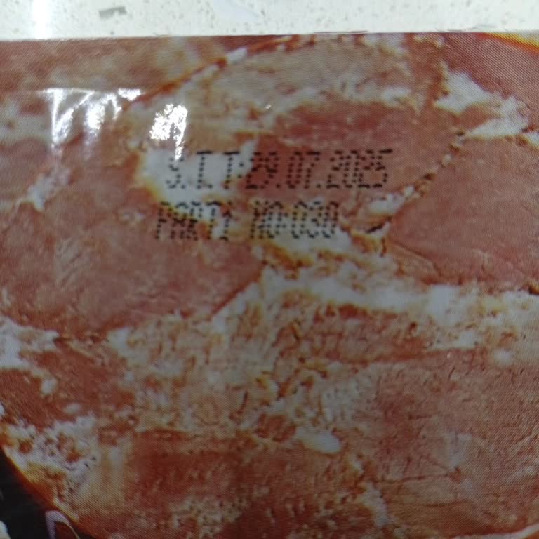 Şok Marketten Alınan Kavurmada Yoğun Koku Ve Sağlık Endişesi