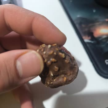 Godiva Çikolata Ürününde Isırık İziyle Karşılaştım