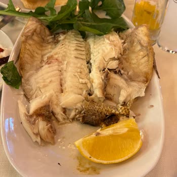 Beklentilerin Çok Altında Sunum Ve Müşteriyle İlgisiz Yaklaşım