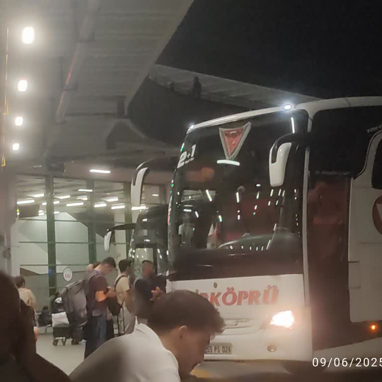 Otobüsün 1 Saatten Fazla Gecikmesi Ve Bilgilendirme Yapılmaması Mağduriyet Yarattı