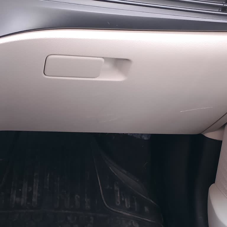 Hyundai Ata Plaza Servis Sonrası Aracımda Oluşan Hasar Ve İlgisizlik!