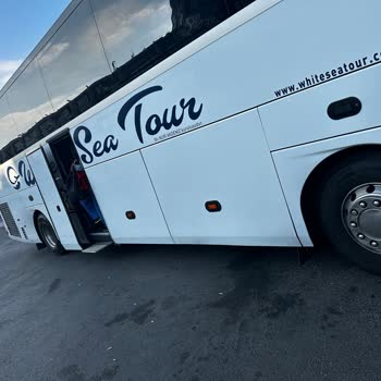 Eski ve Konforsuz Otobüsle Yapılan Yolculukta Yaşanan Sorunlar