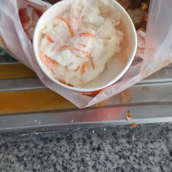 Popeyes Taze Olmayan Ve Geciken Siparişle Hayal Kırıklığı: Sağlıksız Ürün Teslimatı