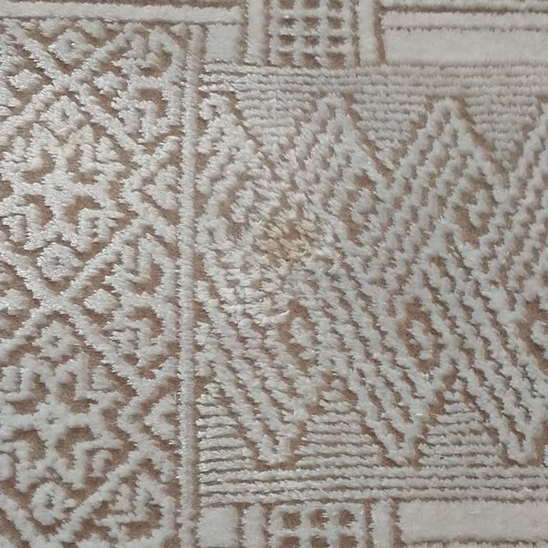 Gümüşsuyu Halı Kısa Sürede Leke Ve Deformasyon Sorunu Yaşattı