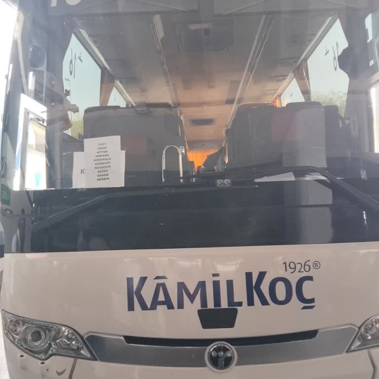 Kamilkoç Adıyla Farklı Araç Ve Rahatsız Edici Oturma Düzeni