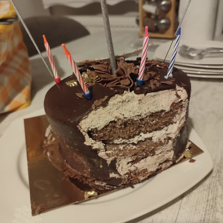 Eksik Ve Özensiz Pasta Teslimatı Hayal Kırıklığı Yarattı