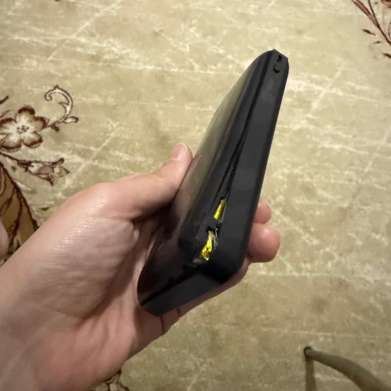 Kullanmadığım Powerbankin Bataryası Şişti Ve Yetkiliye Ulaşamıyorum