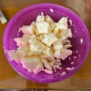 Aldığım Peynirde Ağır Koku Ve Bozulma Nedeniyle Mağduriyet Yaşadım