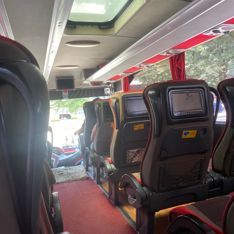 Otobüsün Zamanında Kalkmaması Yolcuları Mağdur Ediyor