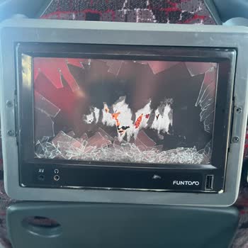 Pamukkale Turizm'de Kırık Koltuk Ve Kaba Personelle Kötü Yolculuk Deneyimi