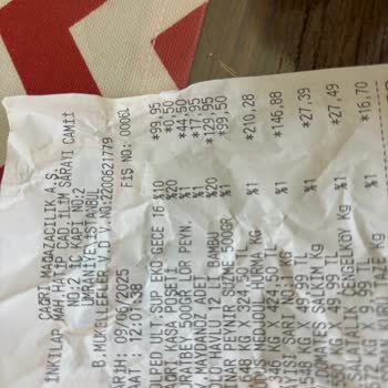 Tarihi Geçmemiş Lor Peynirinin Küflü Ve Bozuk Çıkması