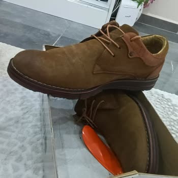 Ayakkabı Tabanı Kısa Sürede Eriyor, Satıcı İlgisiz