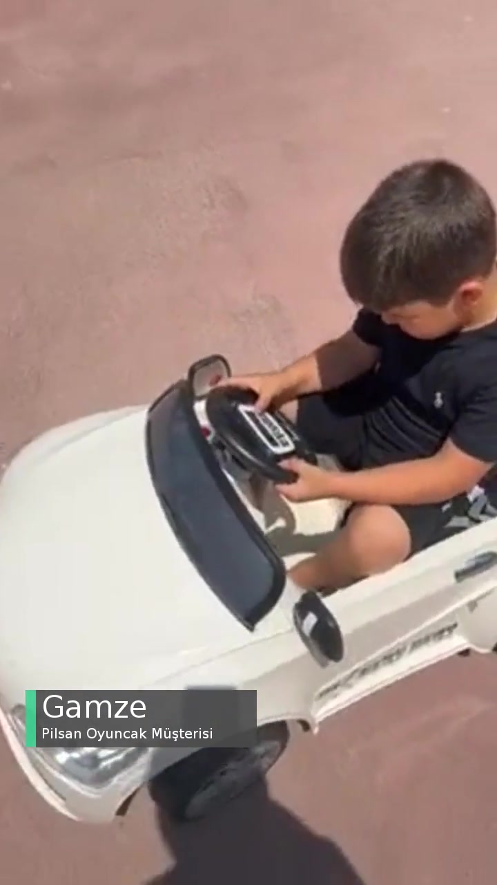 Pilsan 12v Akülü Araba Kendi Kendine Duruyor Sürülmüyor! videonun kapak resmi