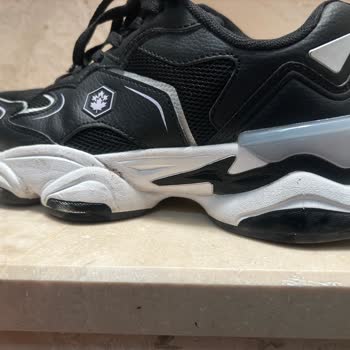 Satın Aldığım Ayakkabının Renk Atması Ve Mağaza Değişim Sorunu