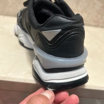 Satın Aldığım Ayakkabının Renk Atması Ve Mağaza Değişim Sorunu