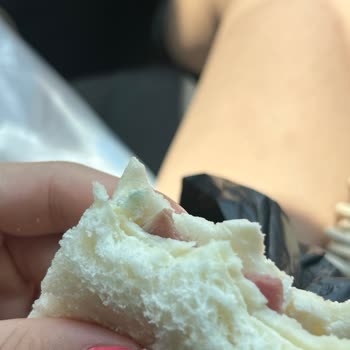 Küflü Sandviç Şoku: Son Kullanma Tarihi Geçmemiş Ürün Sorunu