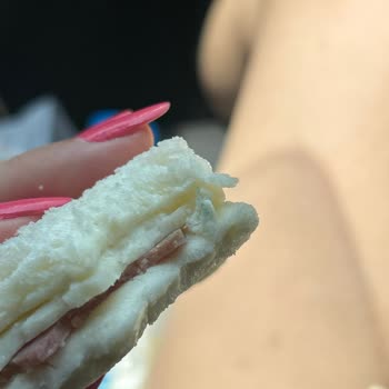 Küflü Sandviç Şoku: Son Kullanma Tarihi Geçmemiş Ürün Sorunu