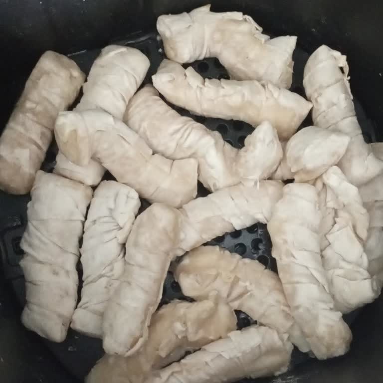 Sigara Böreğinde Peynir Yok Denecek Kadar Az