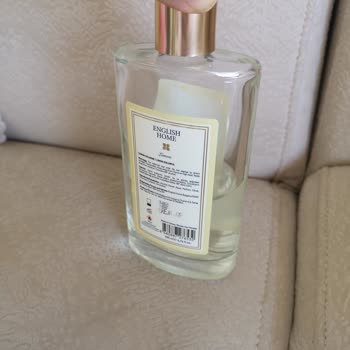 Aldığım Kolonya Şişesi Yarısı Boş Çıktı, Mahcup Oldum