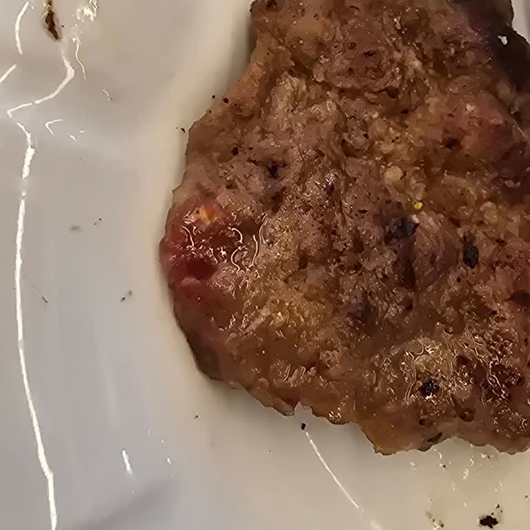 Köfteci Yusuf Gemlik Şubesinde Yetersiz Servis Ve Hijyen Sorunu