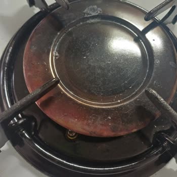 Kısa Sürede Renk Değiştiren Ocak Demiri Ve Kalite Endişesi