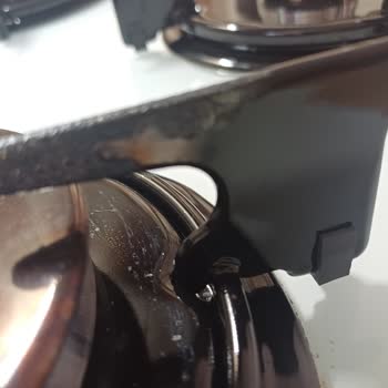 Kısa Sürede Renk Değiştiren Ocak Demiri Ve Kalite Endişesi