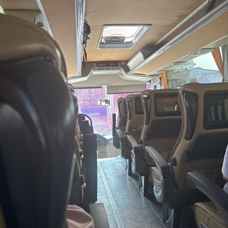 Otobüs Arızası Sonrası Saatlerce Sıcak Araçta Bekletildik