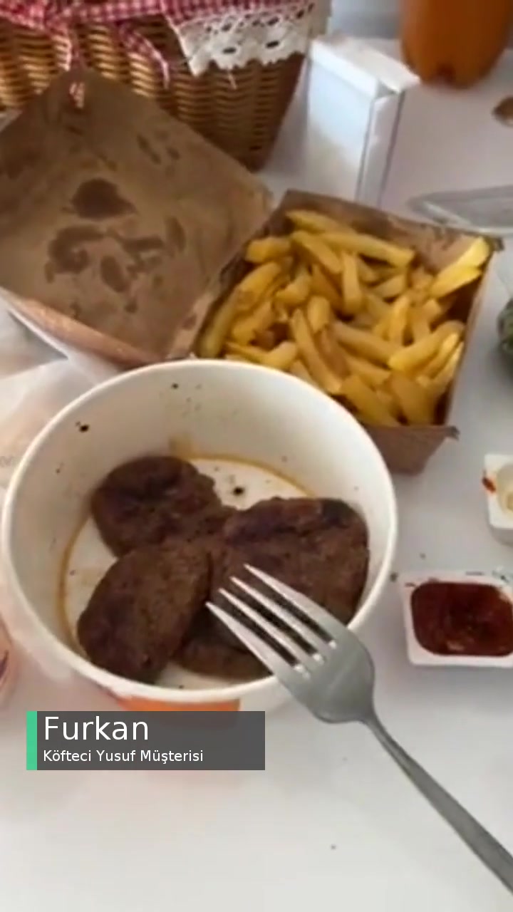 Köfteci Yusuf Gölcük Şubesi Ürünleri videonun kapak resmi