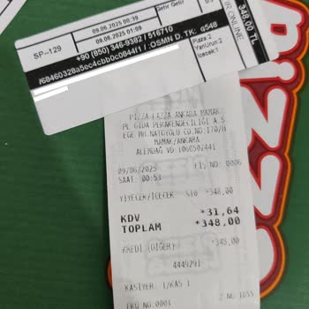 Pizzadan Çıkan Sert Plastik Dişime Zarar Verdi