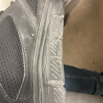 Skechers Ayakkabıda Kısa Sürede Oluşan Hasar Ve Garanti Sürecinde Mağduriyet