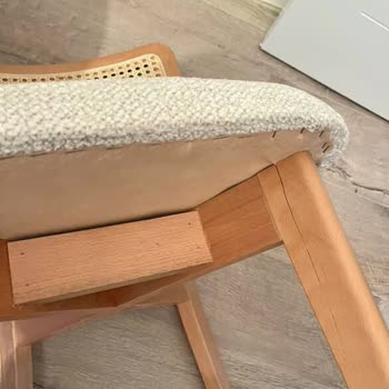 Aldığım Masa Takımında Hasarlı Sandalye Ve Mağduriyetimin Giderilmemesi