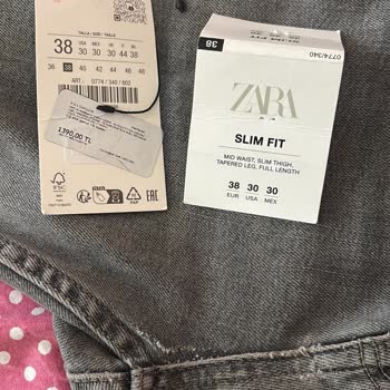 Zara'dan Alınan Jean Kısa Sürede Deforme Oldu, Destek Hattı Çözüm Sunmuyor