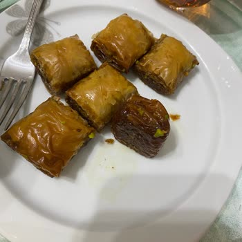 Artizan Fırın | Erzincan Yanmış Baklava