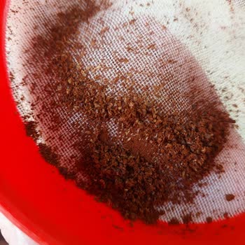 Kahve Paketlerinde Beyaz Yabancı Maddelerle Karşılaştım