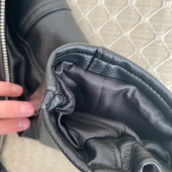 Zara'dan Alınan Deri Ceketin Kollarında Erken Sökülme Sorunu