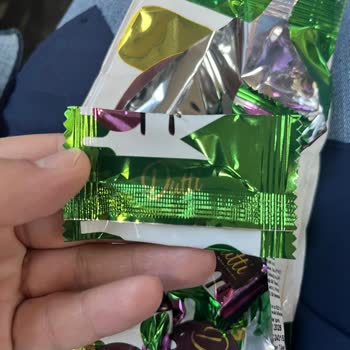 Aldığım Çikolata Paketi Boş Çıktı, Üretim Hatası Var