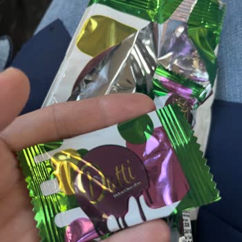 Aldığım Çikolata Paketi Boş Çıktı, Üretim Hatası Var