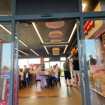 Yoğunlukta Müşteri Memnuniyetsizliği Ve Personel Davranışı