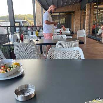 Yoğunlukta Müşteri Memnuniyetsizliği Ve Personel Davranışı