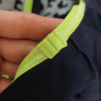 Speedo Traje de Baño Profesional Irrita el Brazo en Competencia de Natación