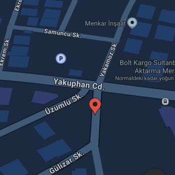 Sultanbeyli'deki Kaldırımdaki Tehlikeli Demir Parçası Yaralanmalara Sebep Oluyor