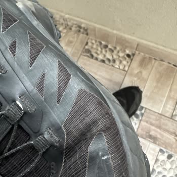 Pahalı Ayakkabının Kısa Sürede Yırtılması Hayal Kırıklığı