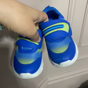 Vicco Bebek Ayakkabısı 2 Günde Deforme Oldu, Mağaza İlgisiz Kaldı