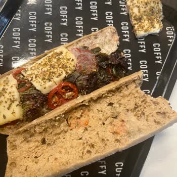 Küflü Sandviç Skandalı: Sağlık Riski!