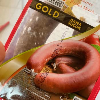 Aldığım Sucuk Açılmadan Küflendi, Market Sorumluluk Almadı