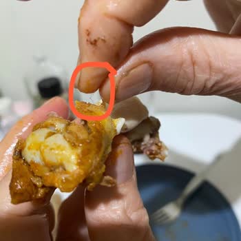 Satın Alınan Tavuk Ürününde Kıl Çıkması Nedeniyle Güven Kaybı Ve Sağlık Endişesi