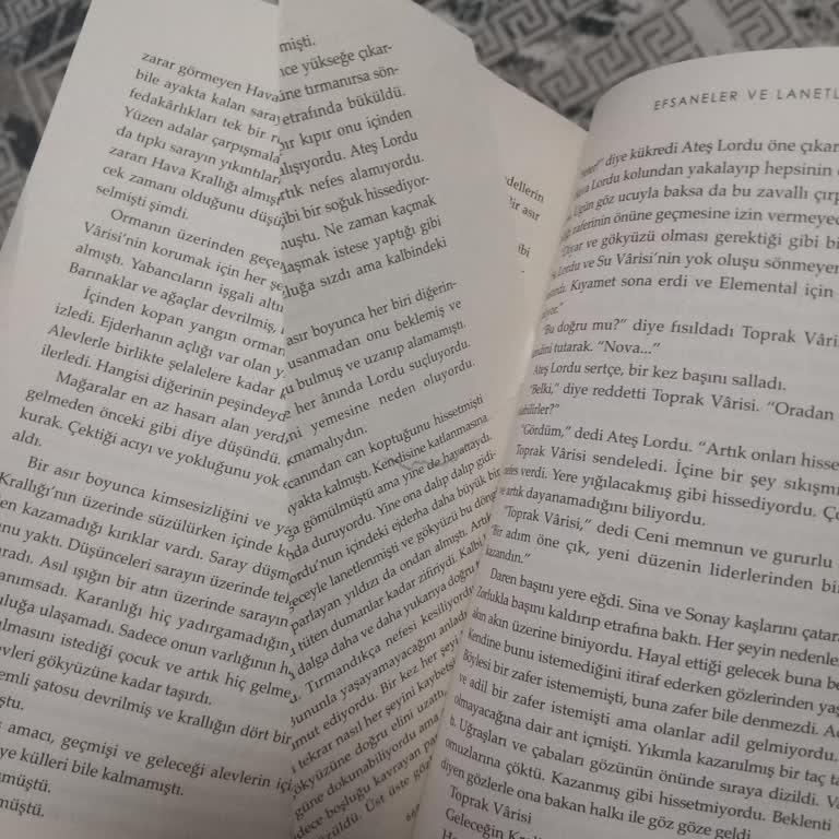 Aldığım Kitabın Sayfaları Yapışık Ve Okunamıyor
